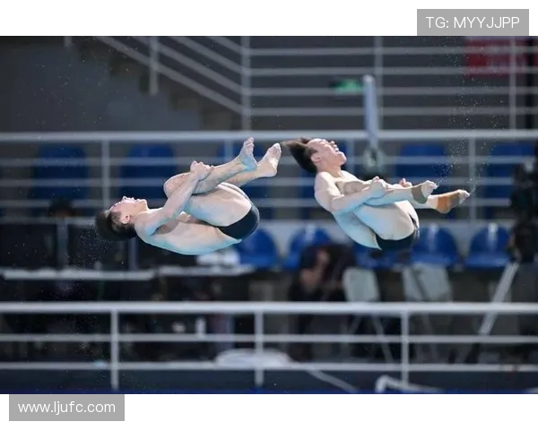 全运会男子双人三米跳板决赛上演巅峰对决展现中国跳水团队非凡实力 全运会男子双人三米跳板决赛上演巅峰对决展现中国跳水团队非凡实力