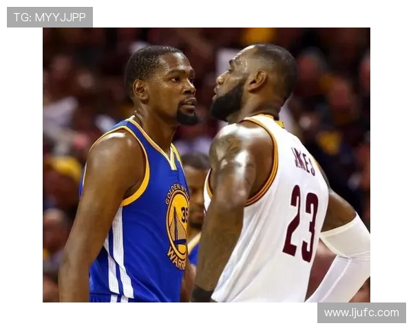 大范称詹姆斯与库里或为历史上身体状态最佳的篮球运动员